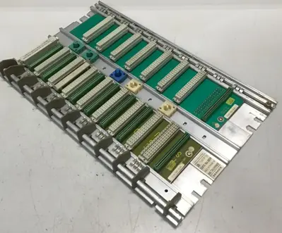 USED SIEMENS 6ES5 700-2LA12
