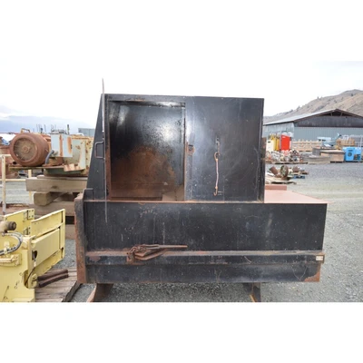 Universal Handling Equipment Compactor