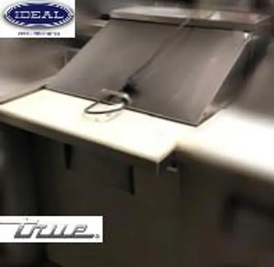 True 27" refrigerated sandwich prep table
