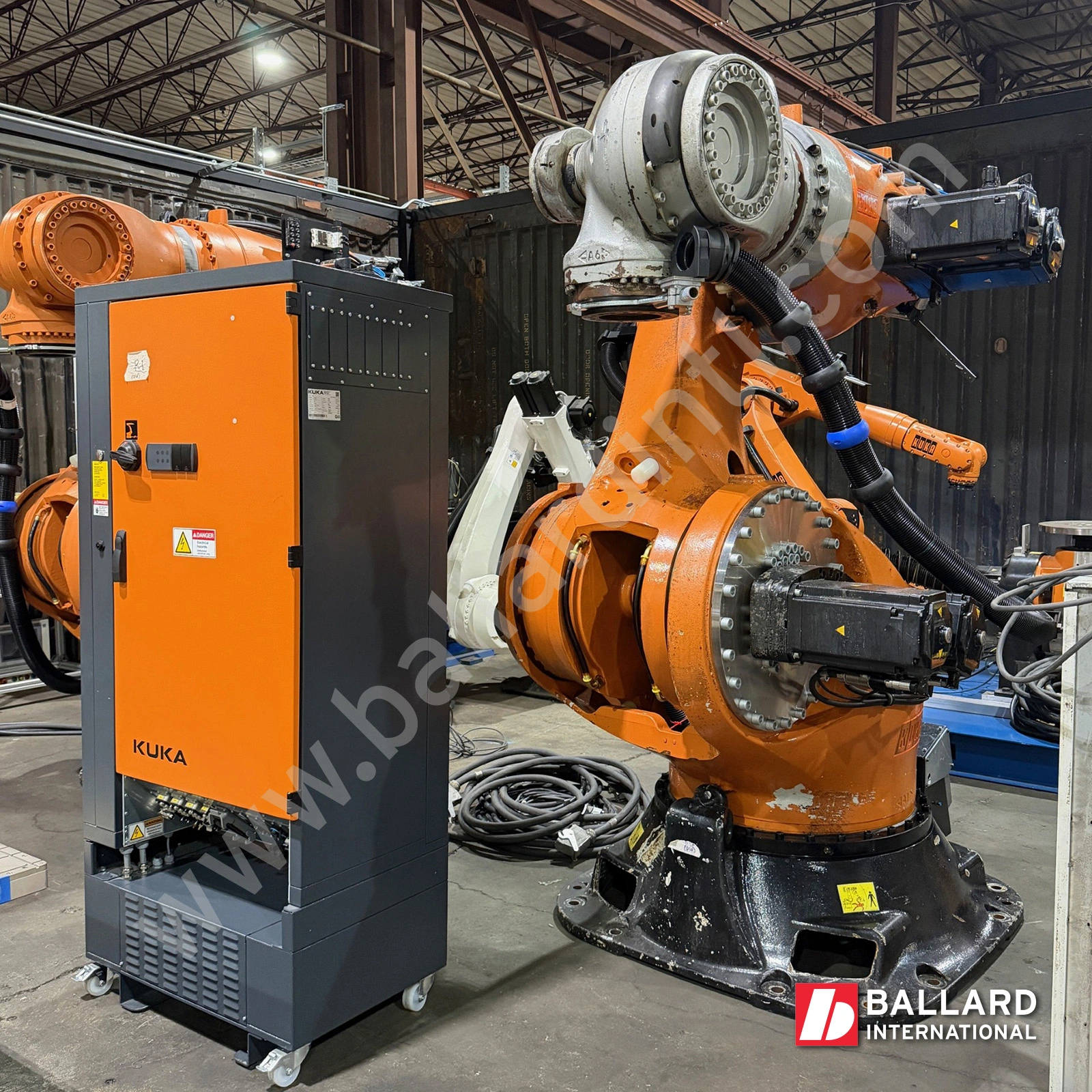 KUKA KR 1000 Titan F Robot System w/ KRC4 Controller