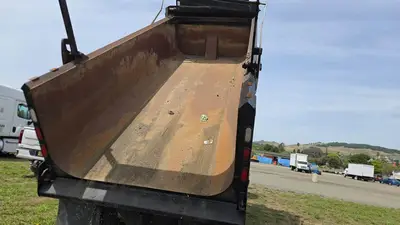 USED 2012 PETERBILT 386