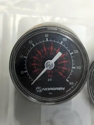 Used NORGREN 0-160 Universal Pressure Meters Ohio US | Surplus Asset Holdings #1235022