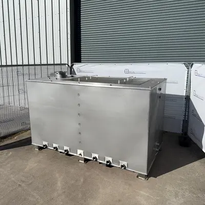 5,000L S/S Enclosed Rectangular Tank