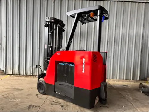 Used 2018 RAYMOND 425-C50TT 3-Wheel Stand up Electric Counterbalance Forklifts Pennsylvania US | National Lift Equipment #1382120
