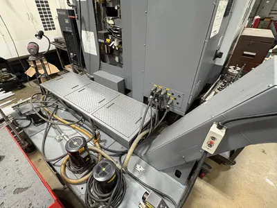 2014 DMC FM50V Vertical Machining Centers | Machinery Resources International (9)