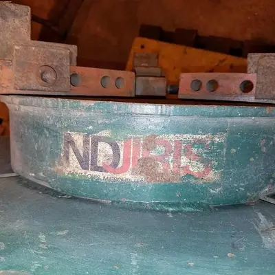 USED PANDJIRIS WELDING POSITIONER