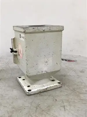 USED METAL FABRICATOR DRAWER MAGNET