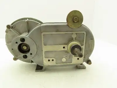 Yaskawa Electric PMEE-12CBB Welder Wire Motor Feeder 24VDC Motor & Gearbox Only