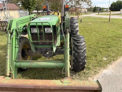 Used 2001 JOHN DEERE 5205 Utility Tractors Michigan US | Miedema Asset Management Group #1424716