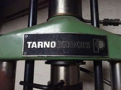 USED TARNOGROCKI TARNOTEST PH8 30 TON