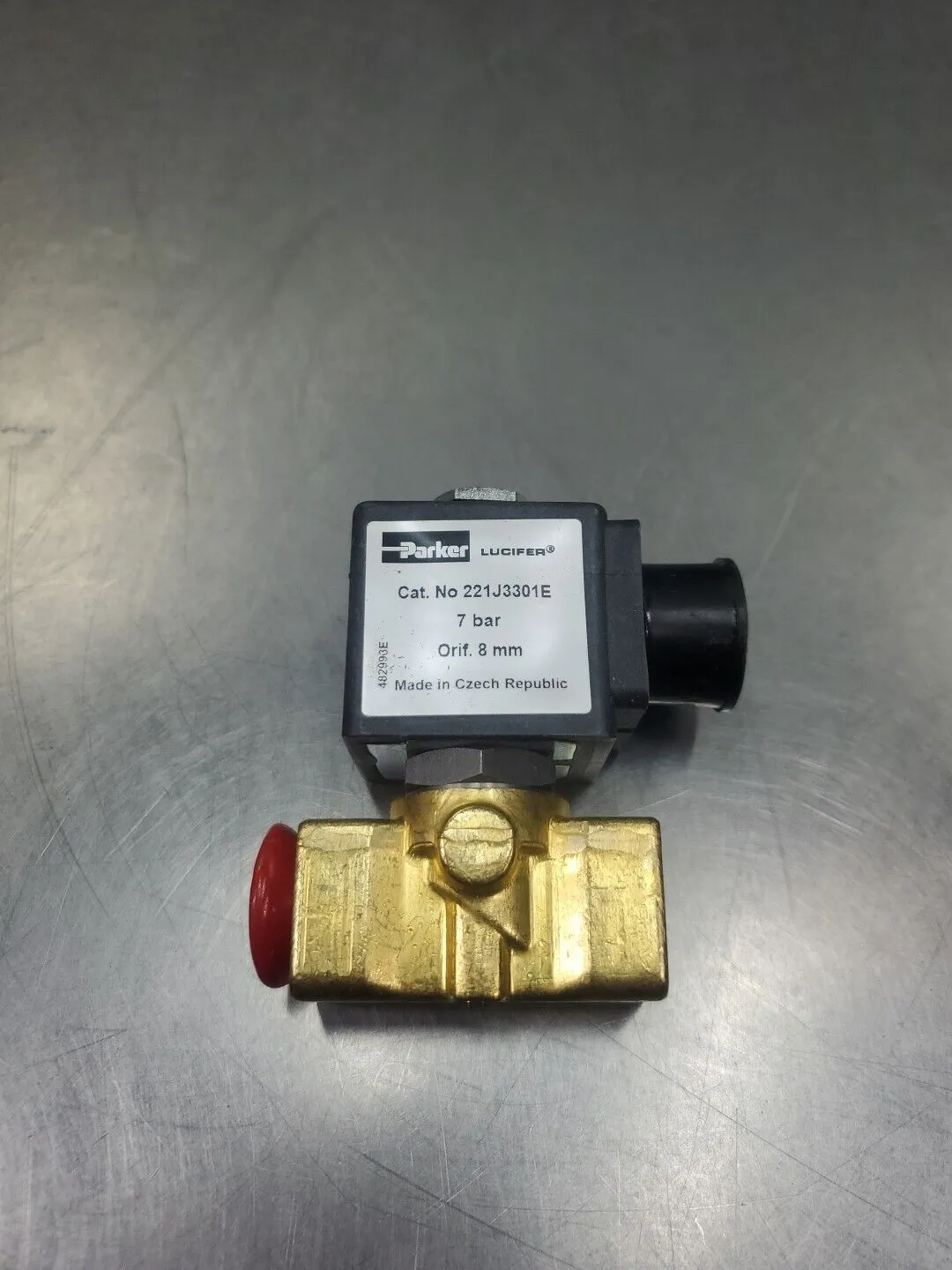 Parker 221J3301E Solenoid Valve, 7 Bar 8mm. 6D-13