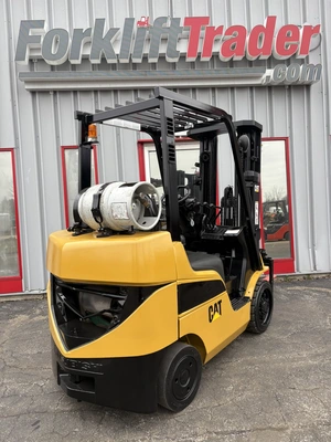 USED 2010 CAT FGC25N