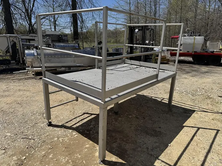 Used CUSTOM DESIGNED & MANUFACTURED STAINLESS STEEL OPERATORS PLATFORM Platform Lifters Ohio US | Regal Equipment Inc #219396