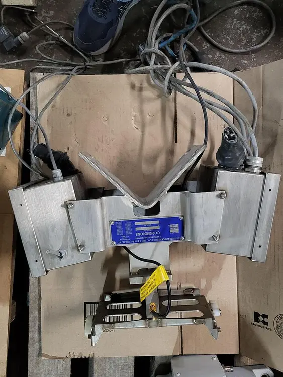 Used METTLER TOLEDO METTLER TOLEDO CORNERSTONE HI-SPEED CHECKWEIGHER CZ2310-1A SER # S980460 1A Checkweighers (Misc) | ND Industrial Surplus #1225321