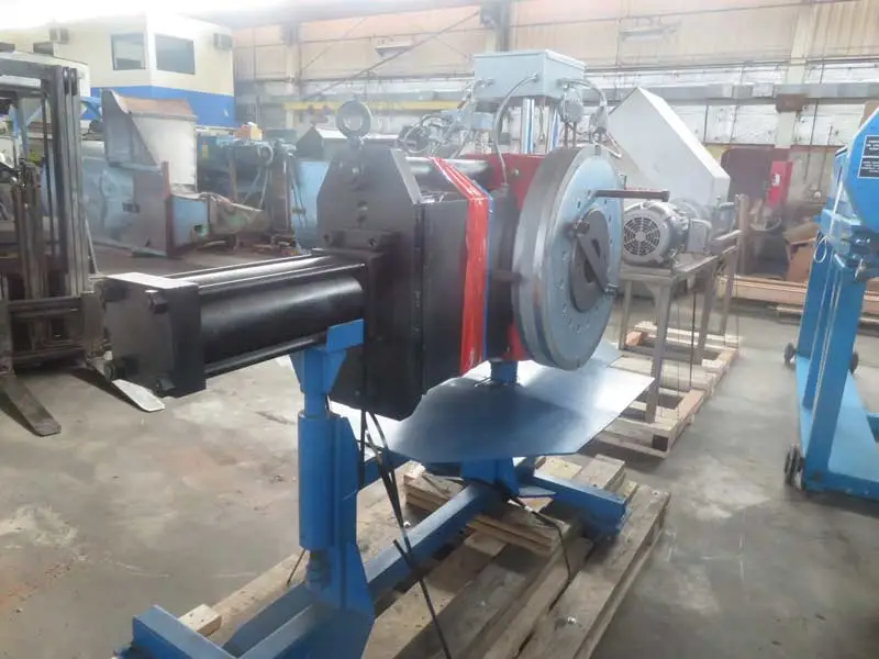 12″ Beringer Model 1200 Hydraulic Screen Changer (2-available)