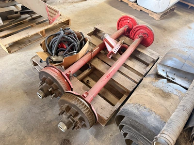 Used LOT OF (2) TRAILER AXLES _UNKNOWN_ Running Gears Michigan US | Miedema Asset Management Group #1369579