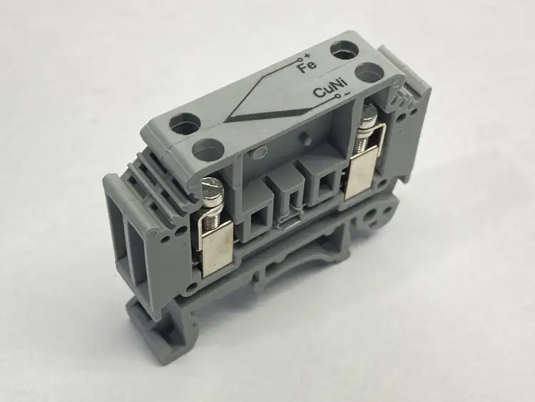 Used PHOENIX CONTACT THERMOELECTRIC VOLTAGE TERMINAL BLOCK PAIR 3100046 Terminal Blocks | Maverick Industrial Sales #1100457