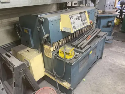 USED AMADA S-1232