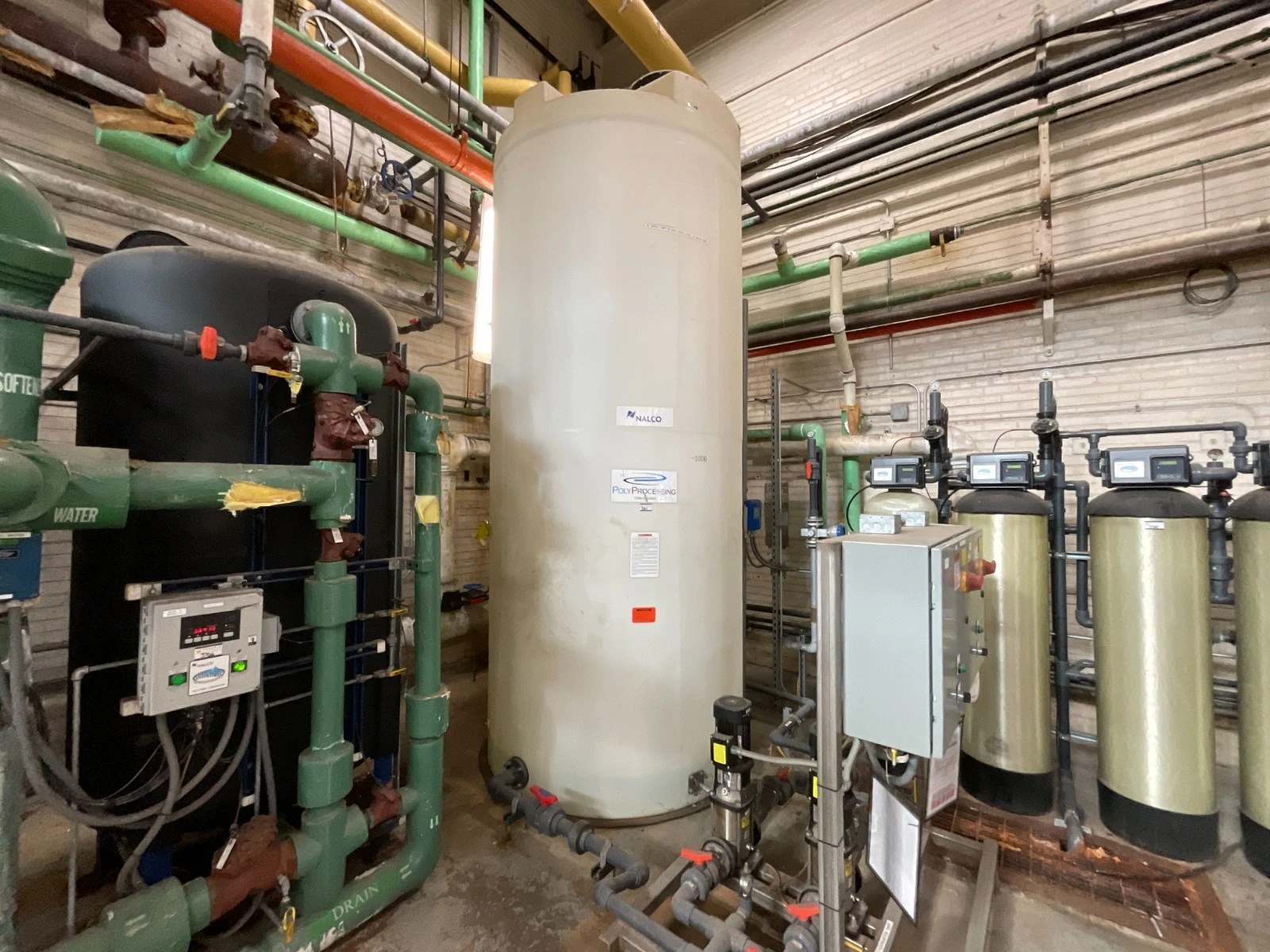 Used _UNKNOWN_ _UNKNOWN_ Plastic and Fiberglass Tanks Texas US | ISP Equipment Group #1319090