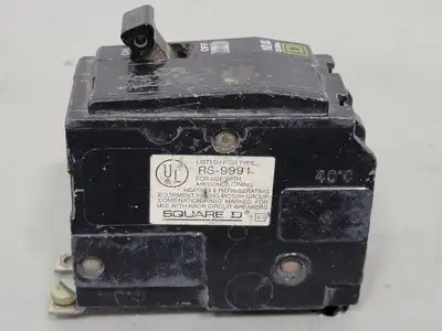 USED SQUARE D QOB230