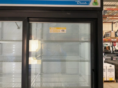 Used TRUE MFG GDM-69-HC-LD 78” 3-SECTION COMMERCIAL REFRIGERATOR/MERCHANDISER Display Refrigerators Michigan US | Miedema Asset Management Group #1580074