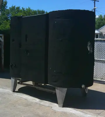 SPC9202  Tank 2 tanks x 600 gallon vertical tank, Stainless Steel, flat CIP