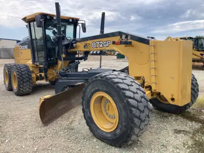 USED 2019 Deere 872G