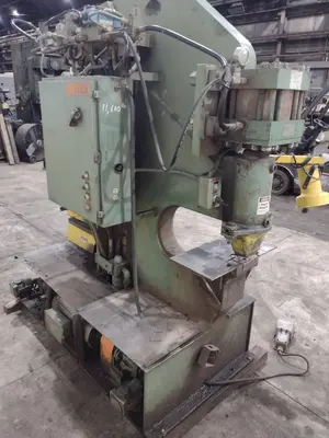95 TON HILL ACME MODEL #6 HYDRAULIC IRONWORKER: STOCK #23420