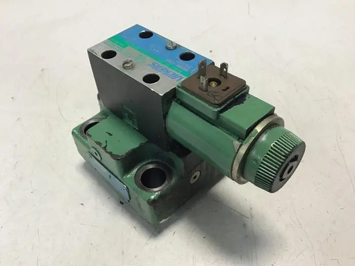 USED VICKERS DG4V3S22AMUHL760EN490