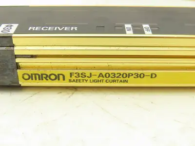 Omron F3SJ-A0320P30-L F3SJ-A0320P30-D Light Curtain Emitter Receiver Set/Bracket