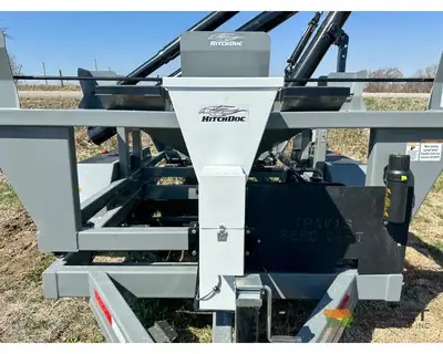 Used TRAVIS _UNKNOWN_ Seed Tenders Iowa US | Keast Enterprises #1360482