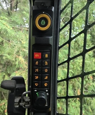Used 2025 CATERPILLAR 255 Skid Steer Loaders Pennsylvania US | National Lift Equipment #1381023