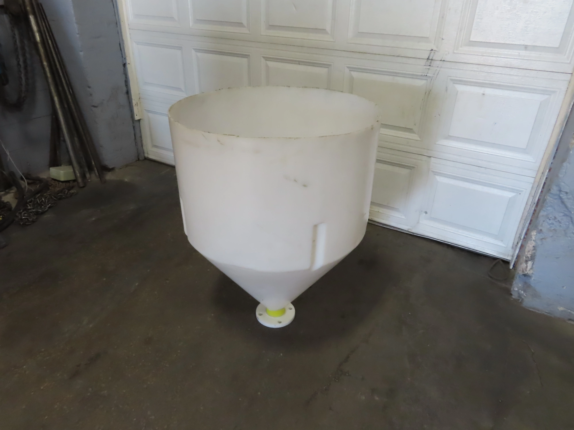 Protectoplas Plastic Feed Hopper