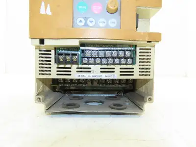 Toshiba VFS7-4015UPL Transistor Inverter AC Drive 3kVa 4Hp 460V 3PH VFS7