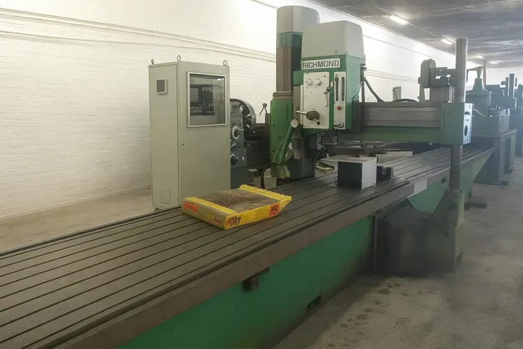 Used RICHMOND 600 CNC X:3340 - Y:915 - Z:810 MM Bed Type Mills | Apt International N.V #364679