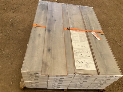 Used TRAFFIC MASTER ABOTTSBURY MAPLE Flooring, Windows, and Doors Michigan US | Miedema Asset Management Group #1325666