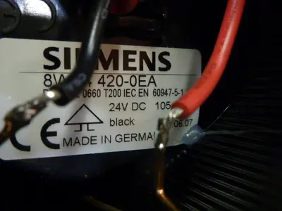 USED SIEMENS 8WD4 420-0EA