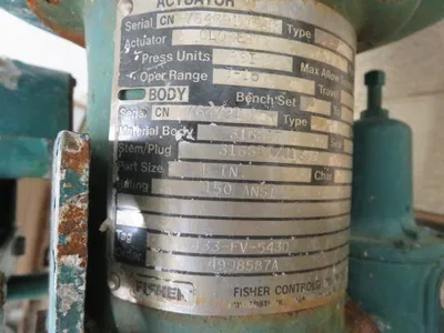 Fisher control valve type EZ, size 1 1/2"-150, material CF8M