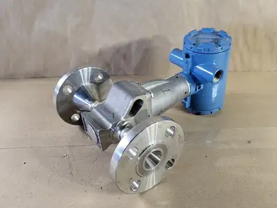 NEW ROSEMOUNT 8800CR010SA1N1D1