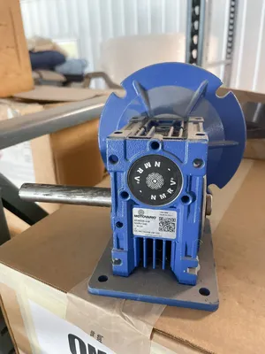 MOTOVARIO NMRV 040 Gearbox | Buy Per Pound (3)