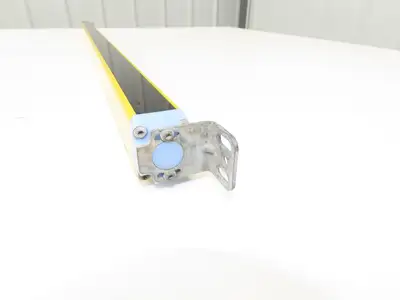 Schmersal SLC440COM-E-0890-14 Safety Light Curtain Transmitter Only