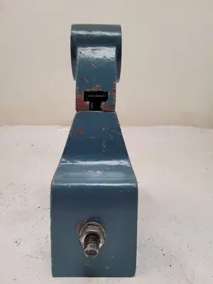 USED BRIDGEPORT RIGHT ANGLE SUPPORT