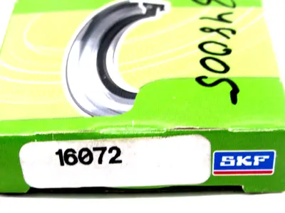 NEW LOT OF 5 SKF 16072 OIL SEAL