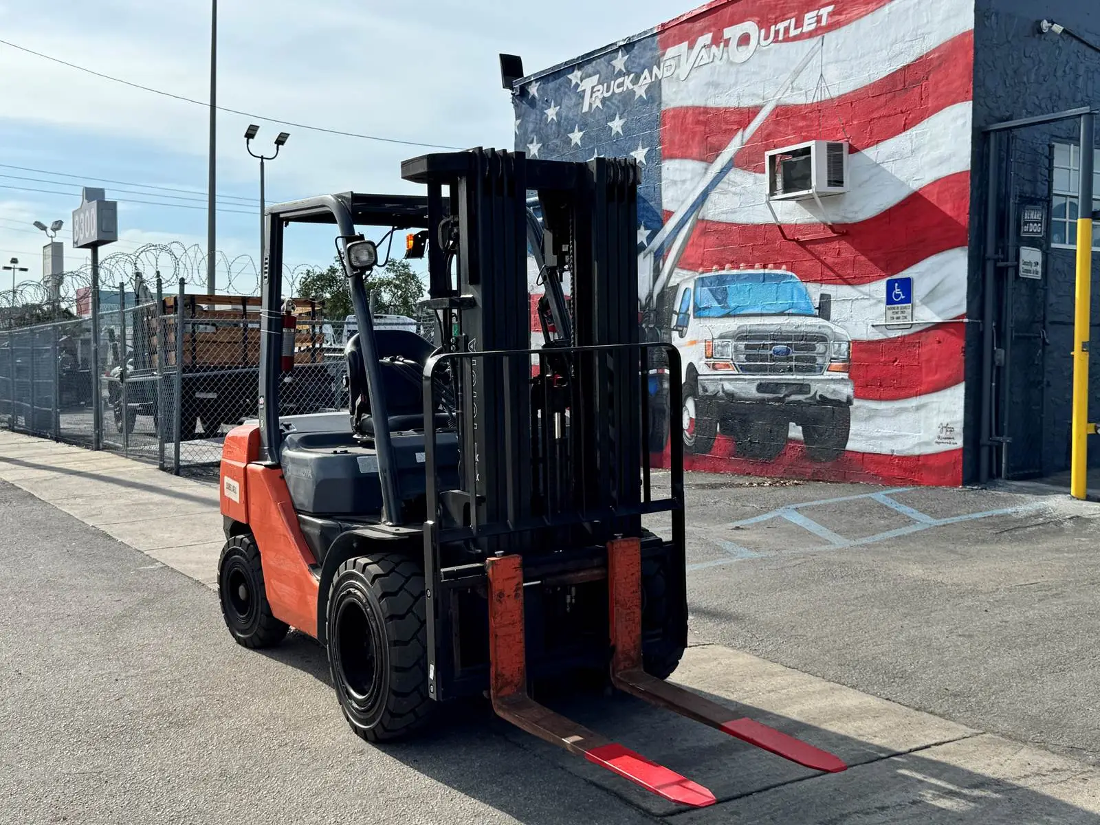Used 2018 TOYOTA 8FDU30 Misc Forklifts Florida US | Truck and Van Outlet #1506273