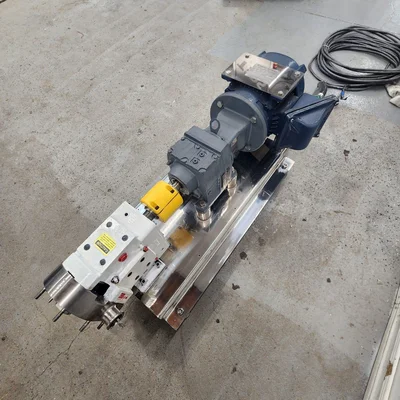 PUMP Wright Flow Technologies 0300 TRA10 S.M. FKM 0300 TRA10 S.M. Sanitary Lobe Pump # 38918