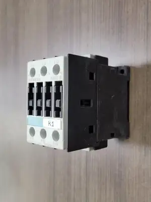 USED SIEMENS 3RT1025-1AK60