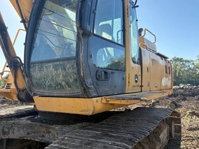 Used 2002 DEERE 450C LC Crawler Excavators Minnesota US | Proxy Equipment #1542757