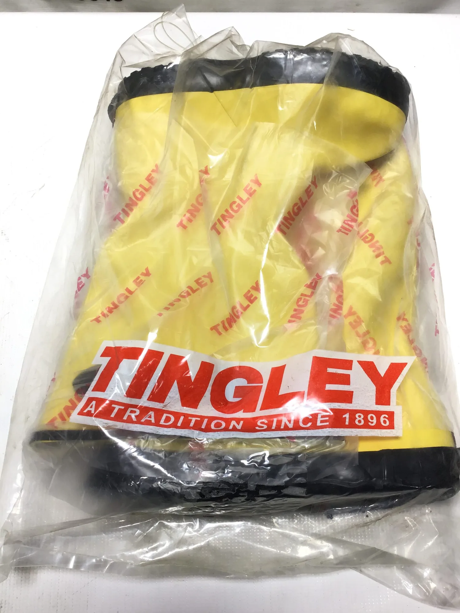 Tingley MB943C Yellow Rubber 17″ Leggin Boot Size 9