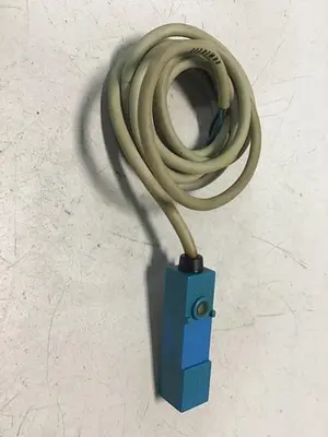 USED YAMATAKE FL2-4A6S