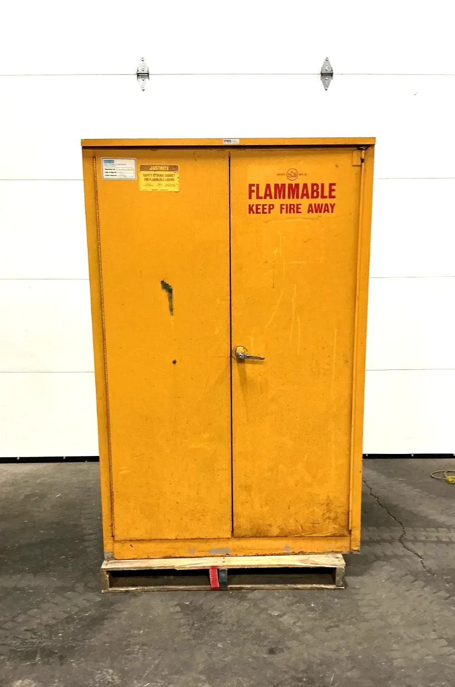 Used Justrite _UNKNOWN_ Hazardous Storage Units Ohio US | Equipment Recovery Corp. #1331569